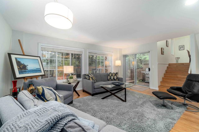 28 Deerwood Place