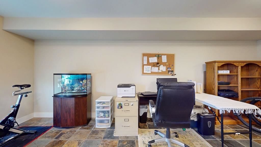 Listing Image 28
