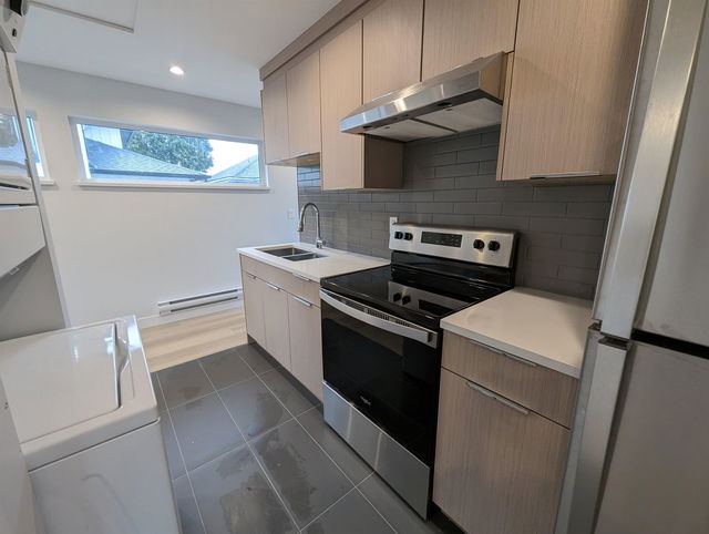 Laneway Suite - 3183 Newberry Street