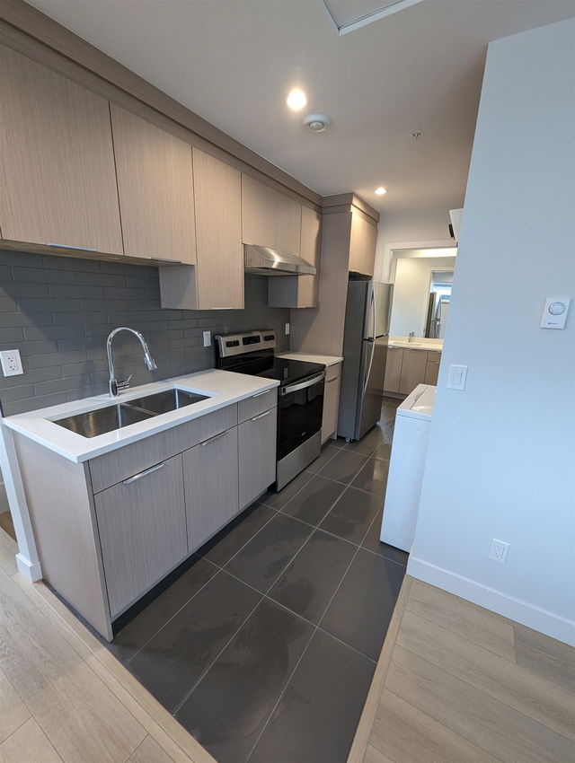 Laneway Suite - 3183 Newberry Street