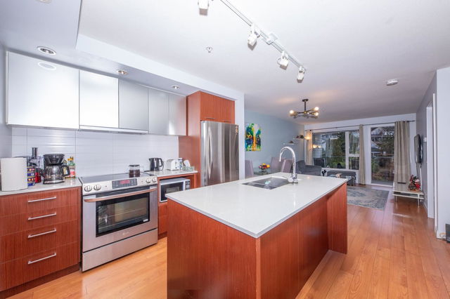 414 - 221 3rd Street