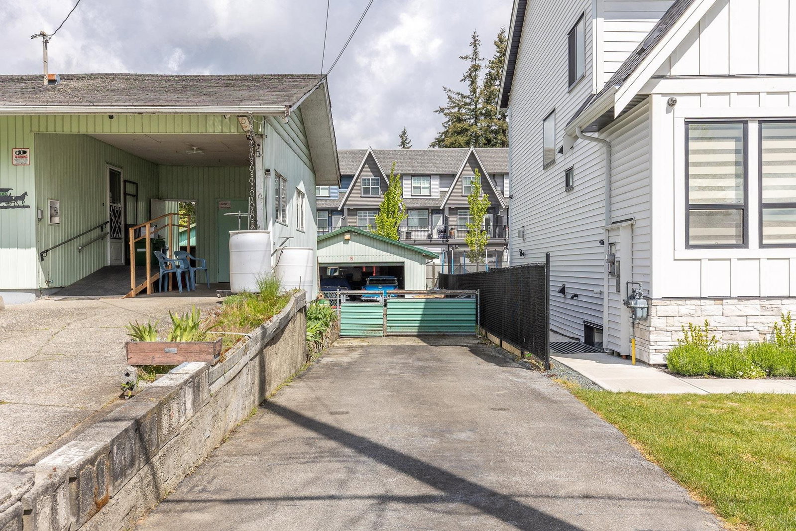 Listing Image 38