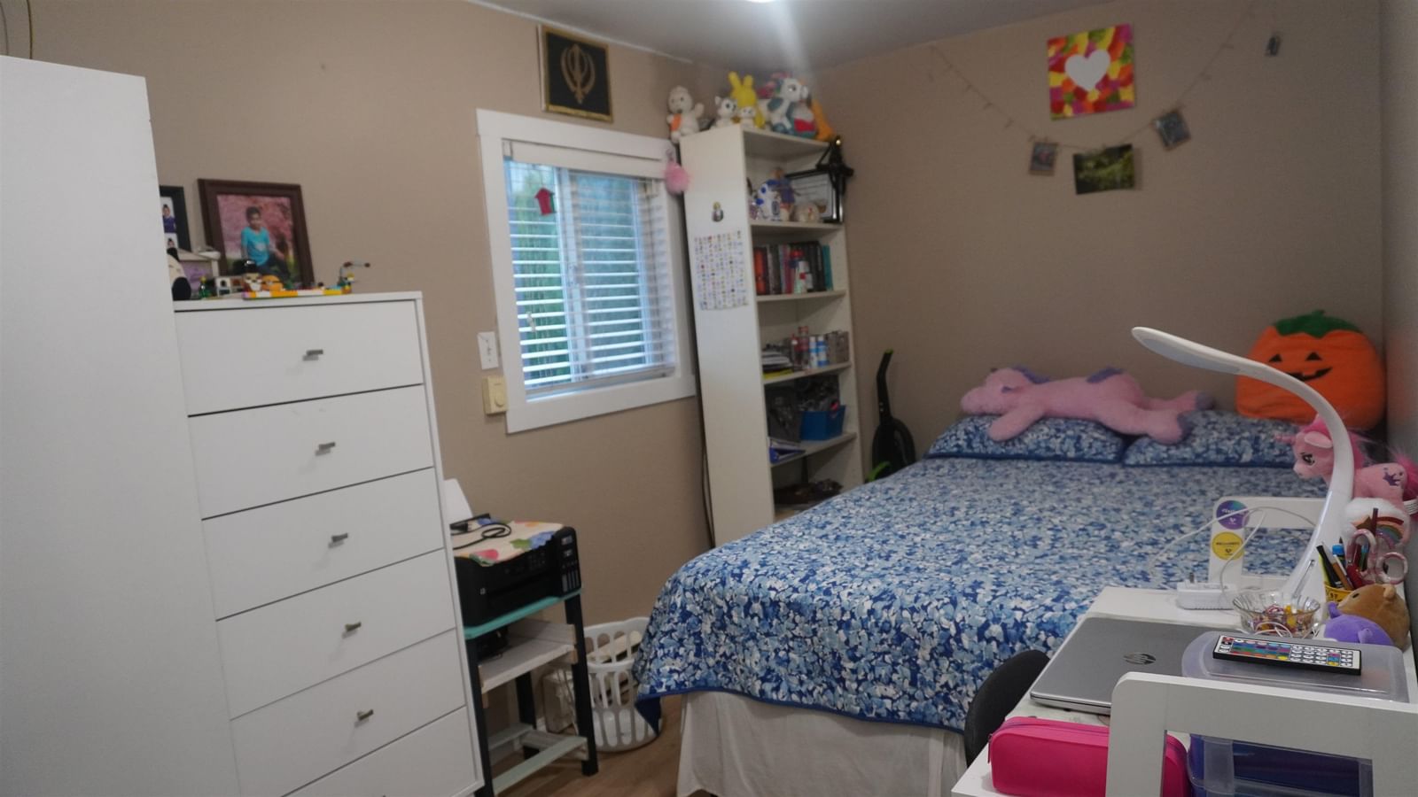 Listing Image 17
