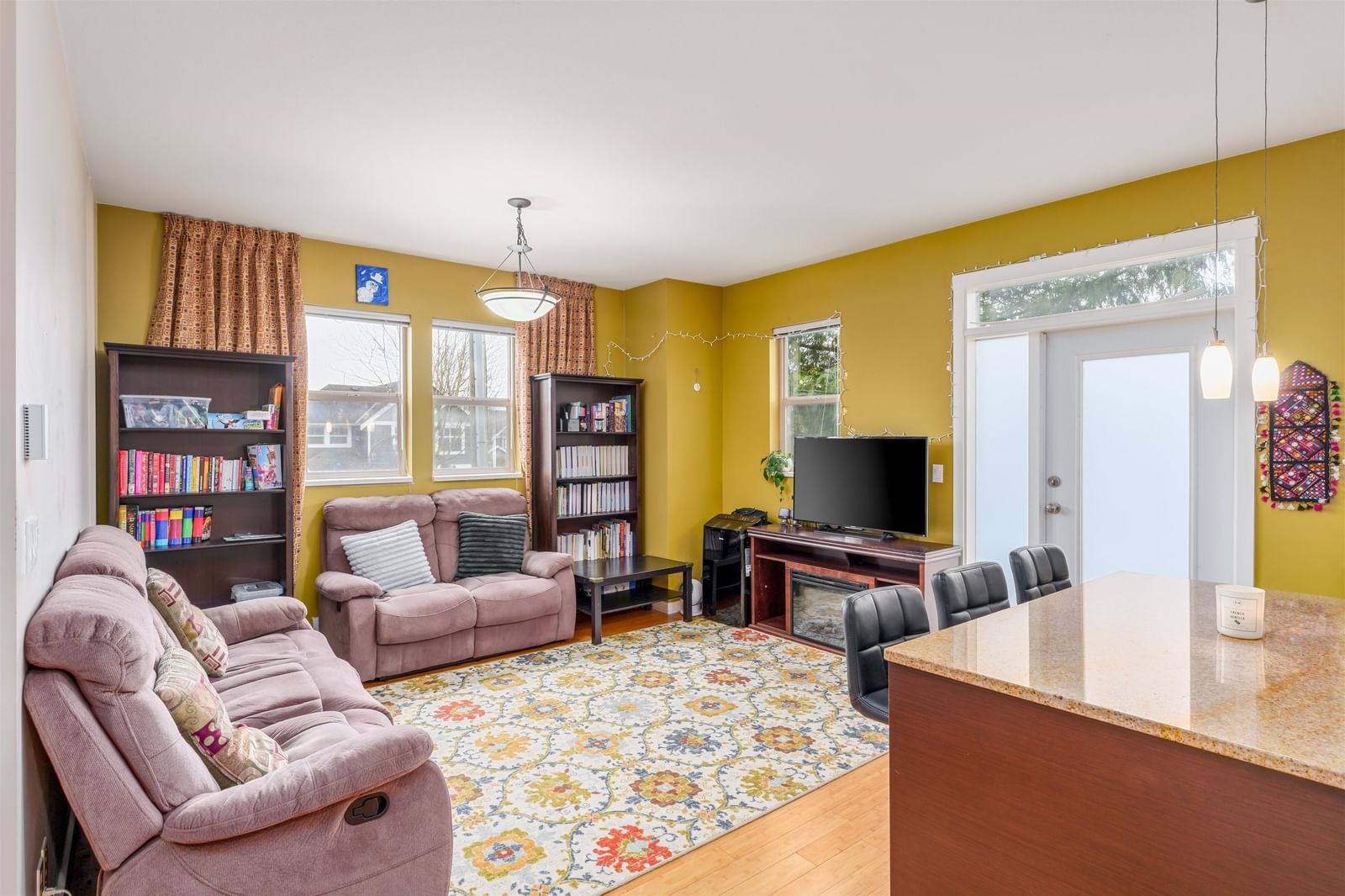 Listing Image 16