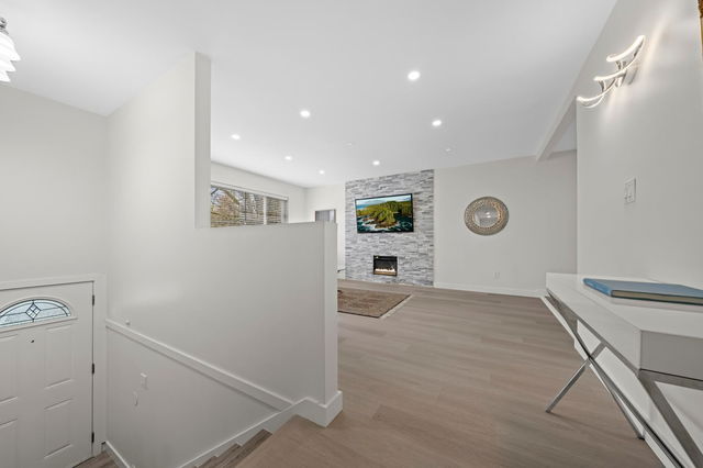 3478 Handley Crescent