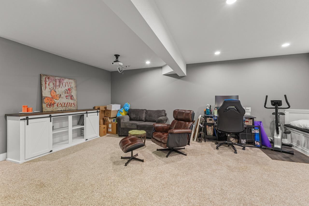 Listing Image 24