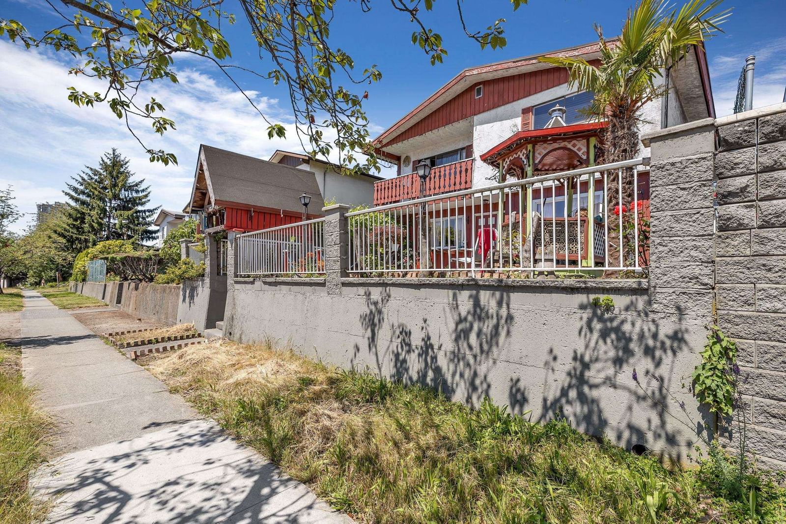 Listing Image 5