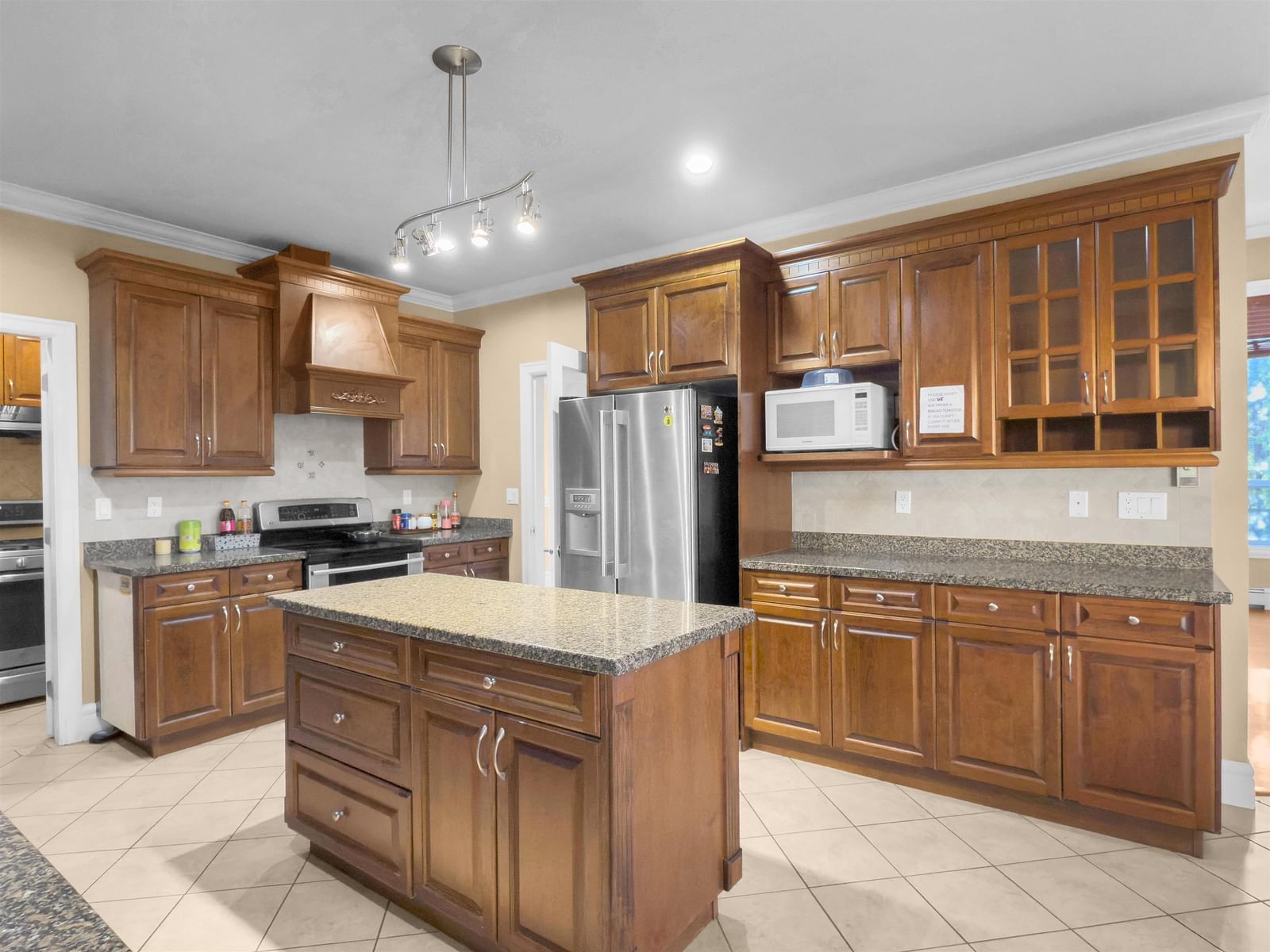 Listing Image 13