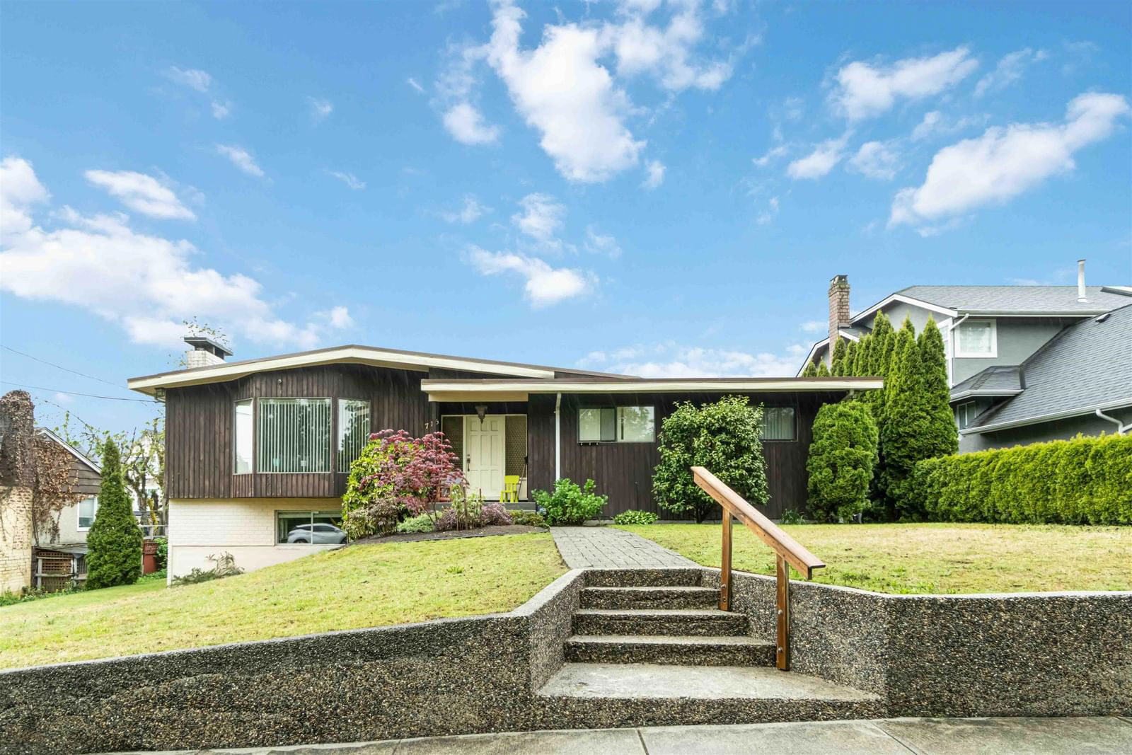 Image of home for listing MLS® R2996341