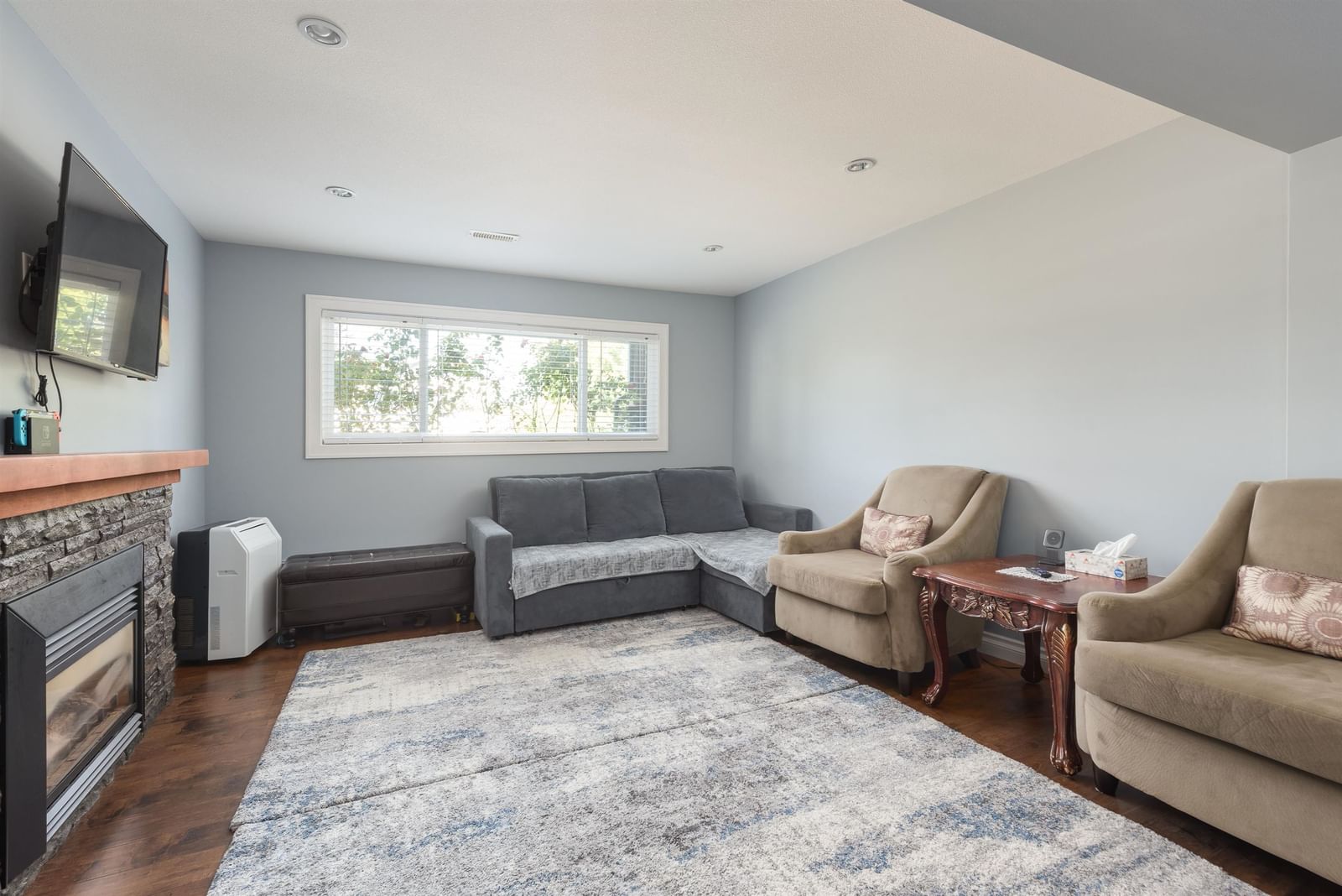 Listing Image 19