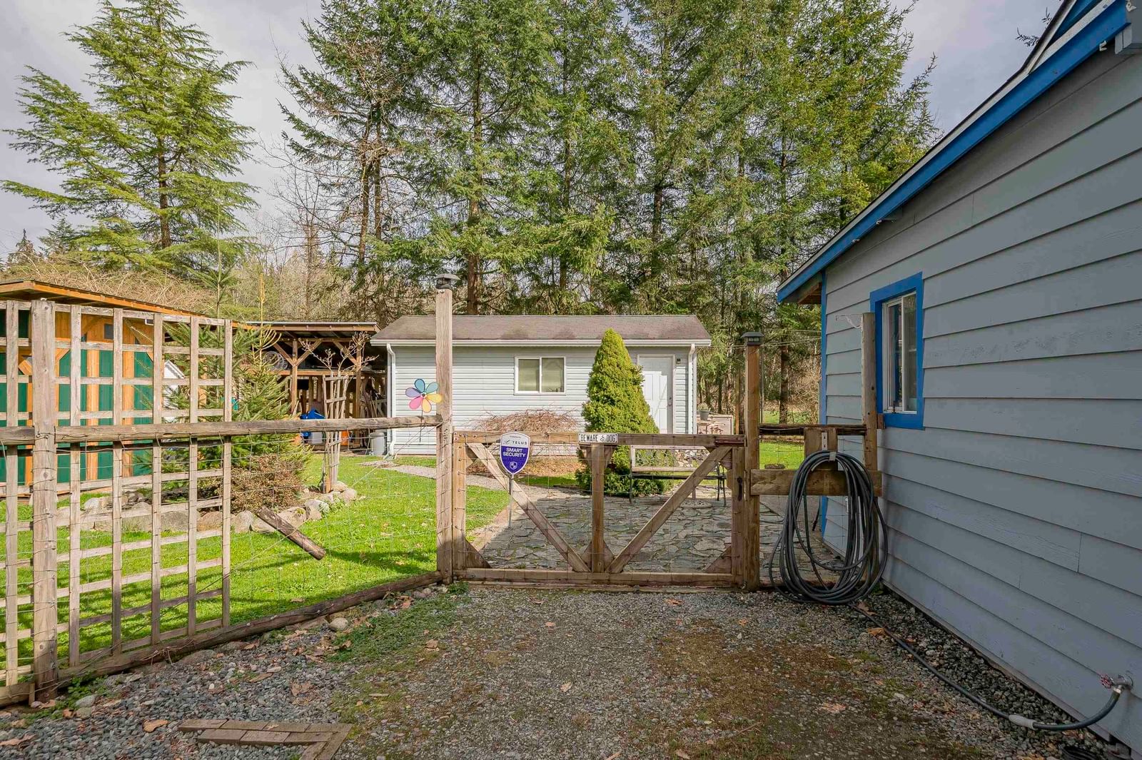 Listing Image 12