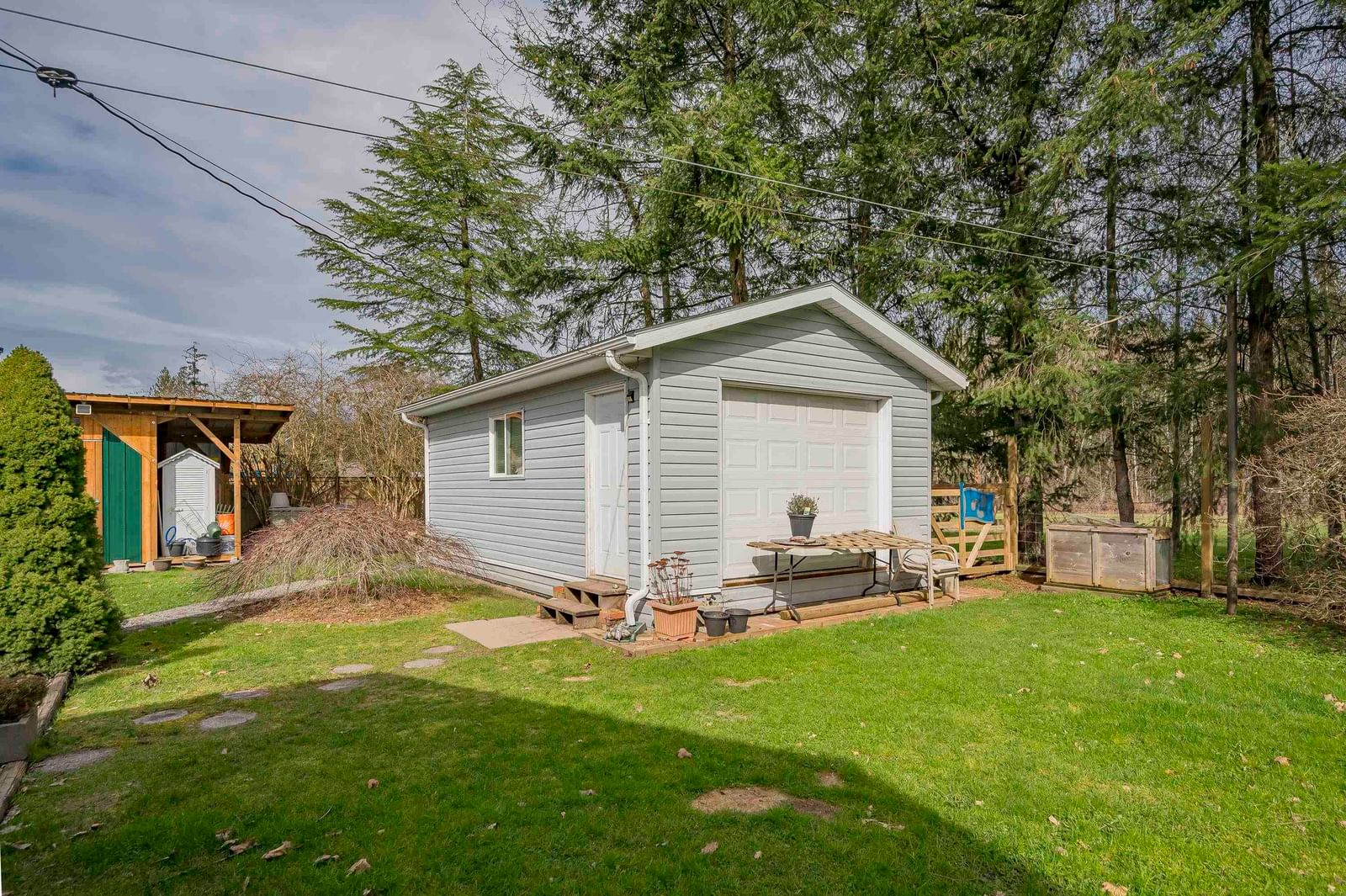 Listing Image 18