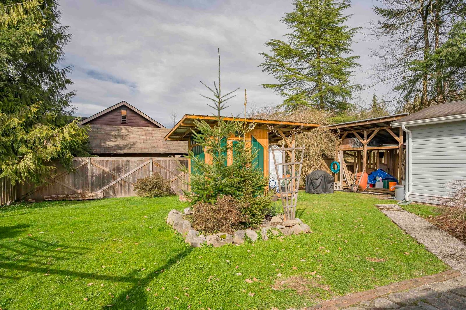 Listing Image 23