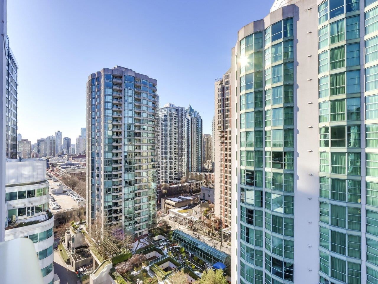 Listing Image 11