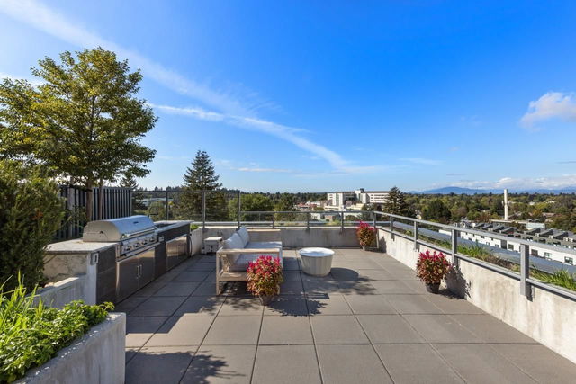 602 - 4685 Cambie Street
