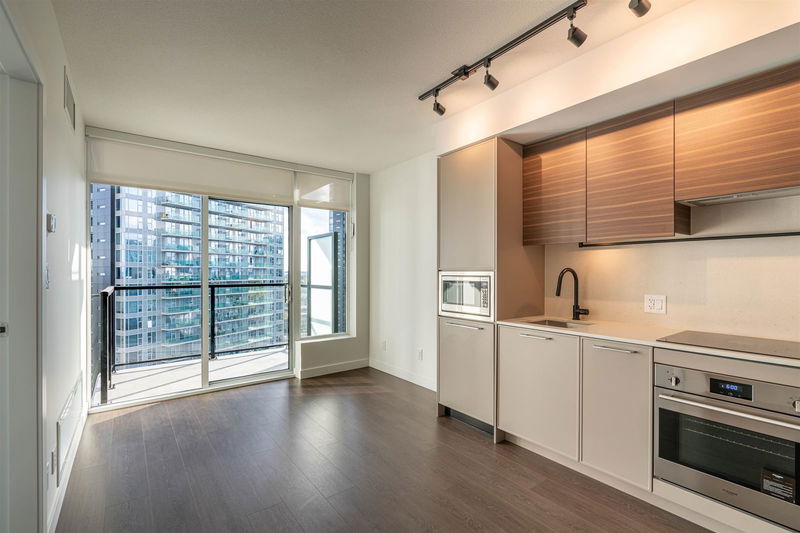 13725 George Junction #1401, Surrey, British Columbia