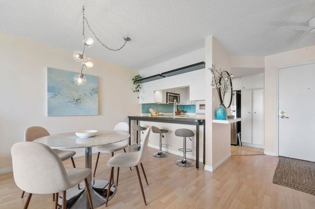 502 - 1065 Quayside Drive