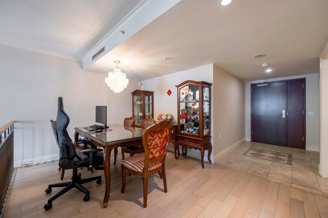 205 - 638 45th Avenue