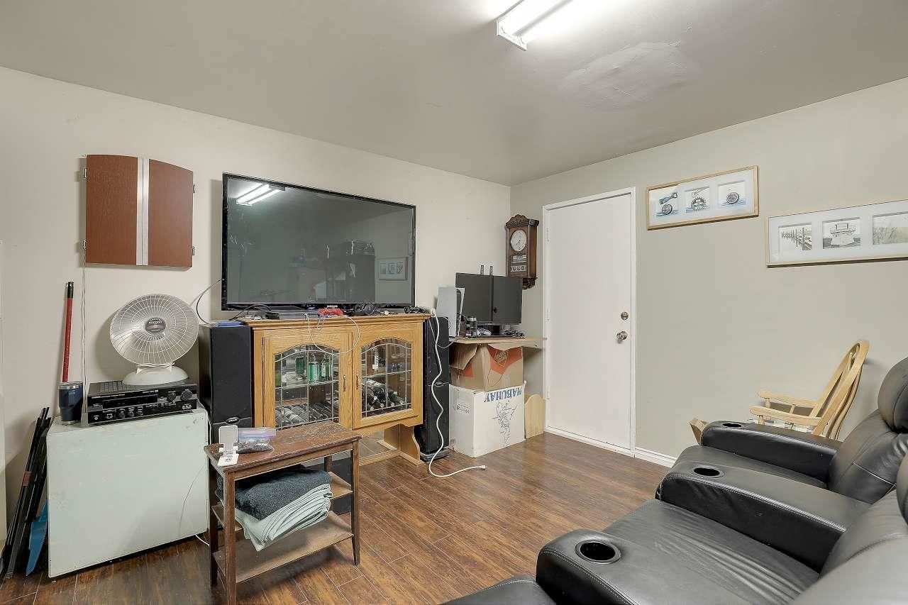 Listing Image 27