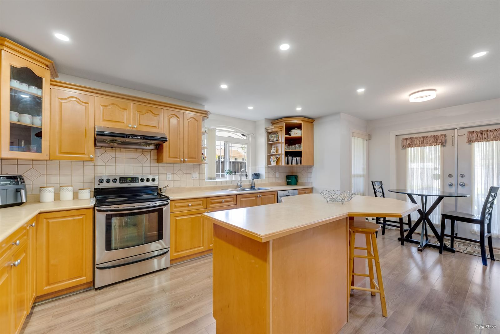 Listing Image 13