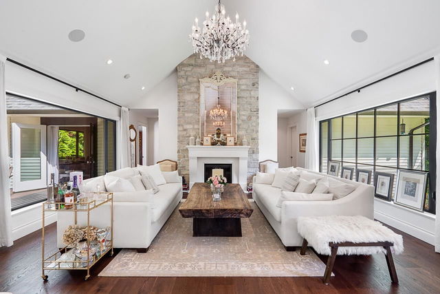 435 Macbeth Crescent