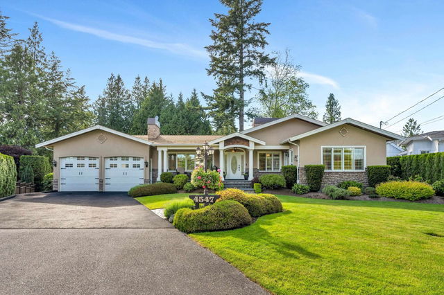 4547 Southridge Crescent