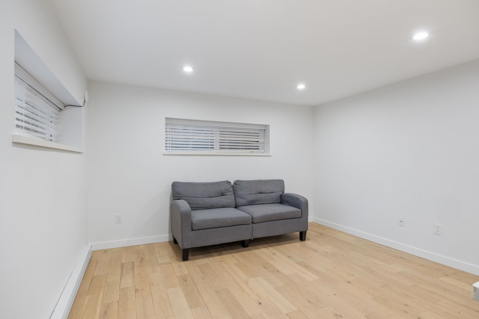 Listing Image 25