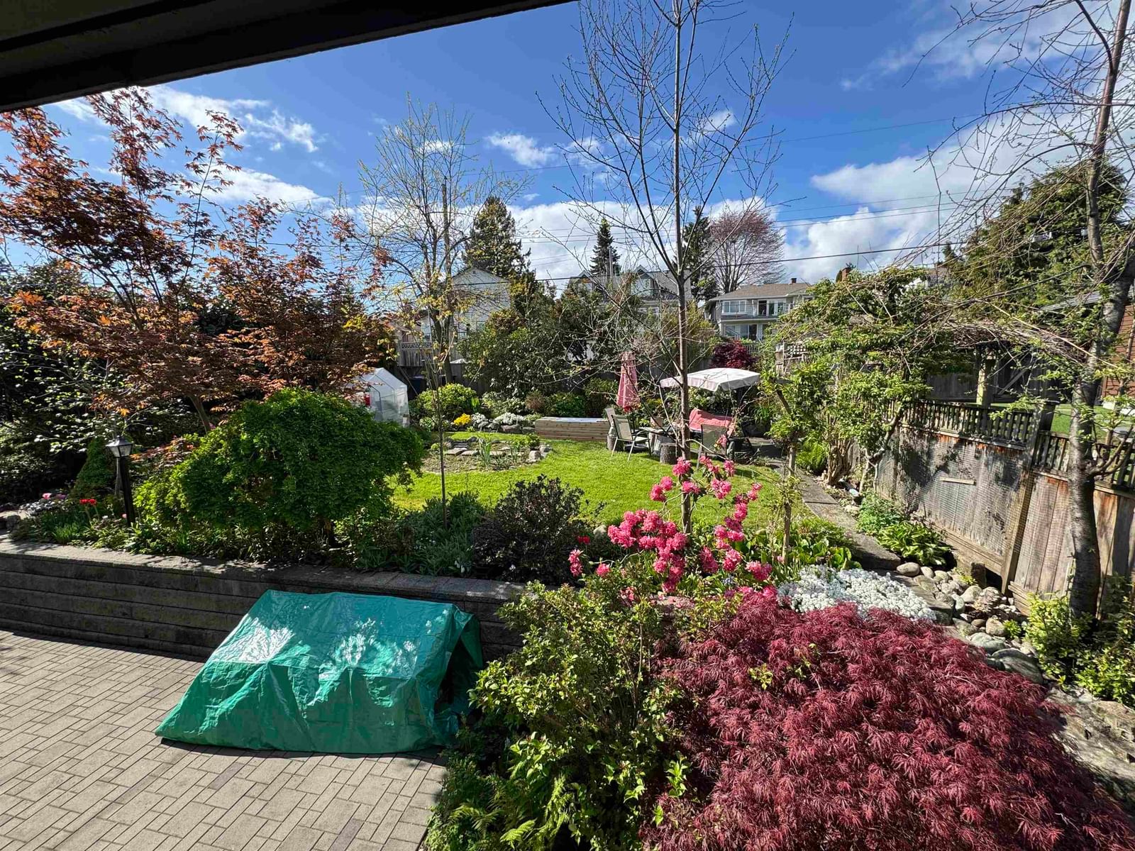 Listing Image 11