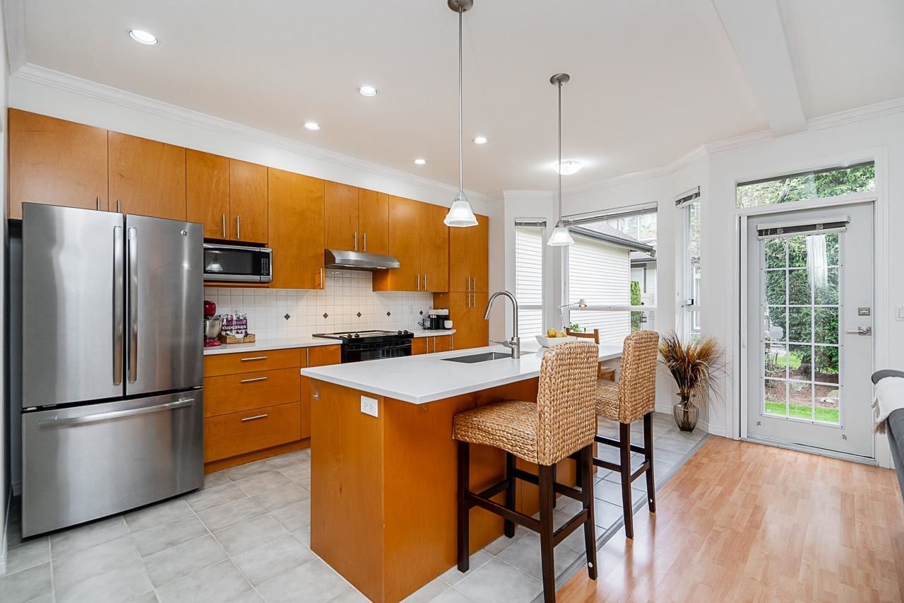 Listing Image 11