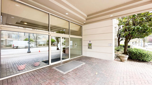 906 - 8297 Saba Road