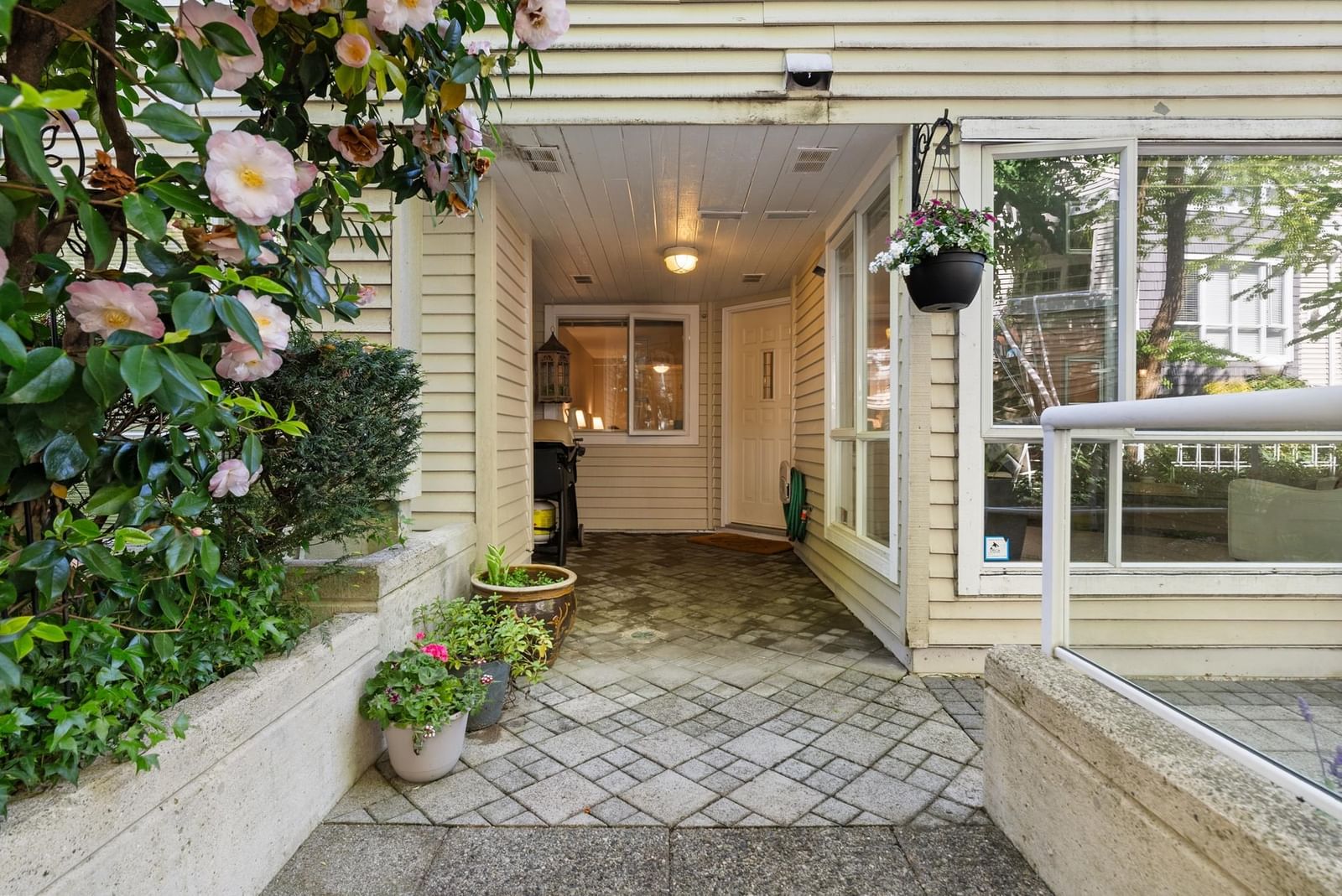 Listing Image 20