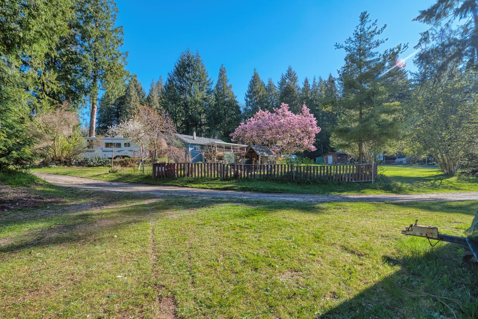 Listing Image 16