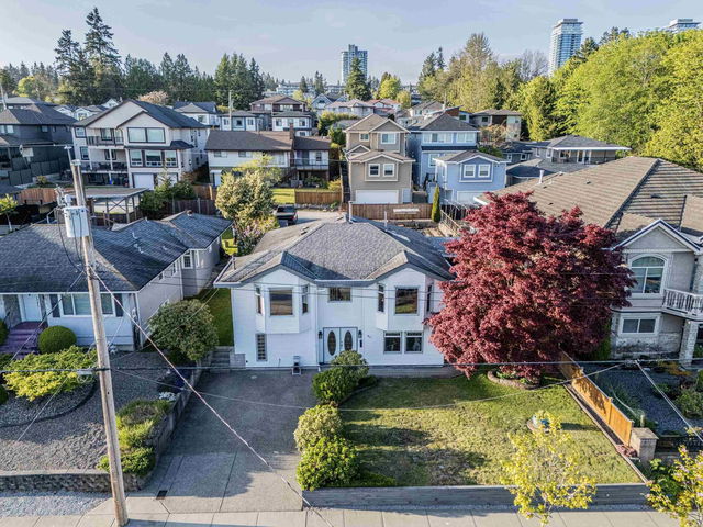 957 Stewart Avenue