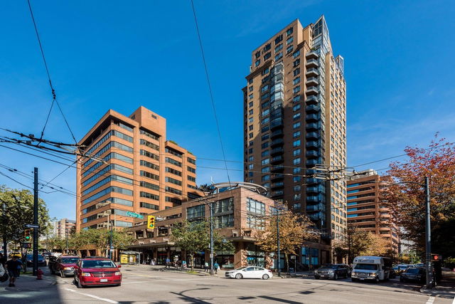 1701 - 1189 Howe Street
