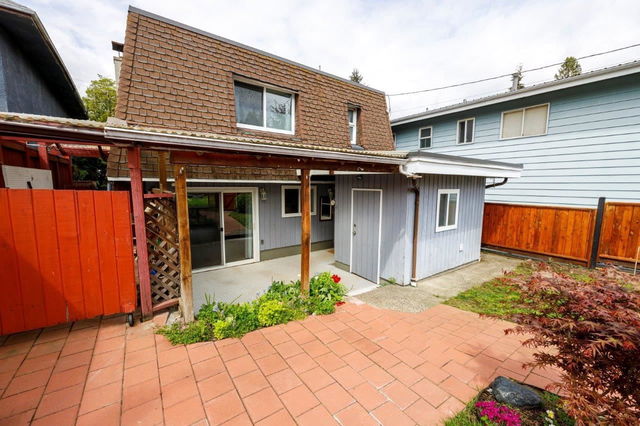 1373 Lynn Valley Road
