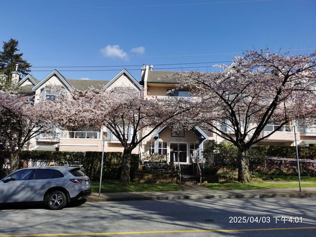 305 - 5568 Barker Avenue