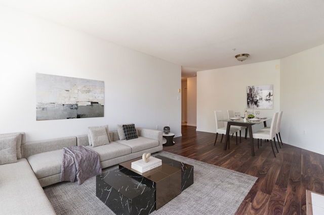 203 - 2559 Parkview Lane
