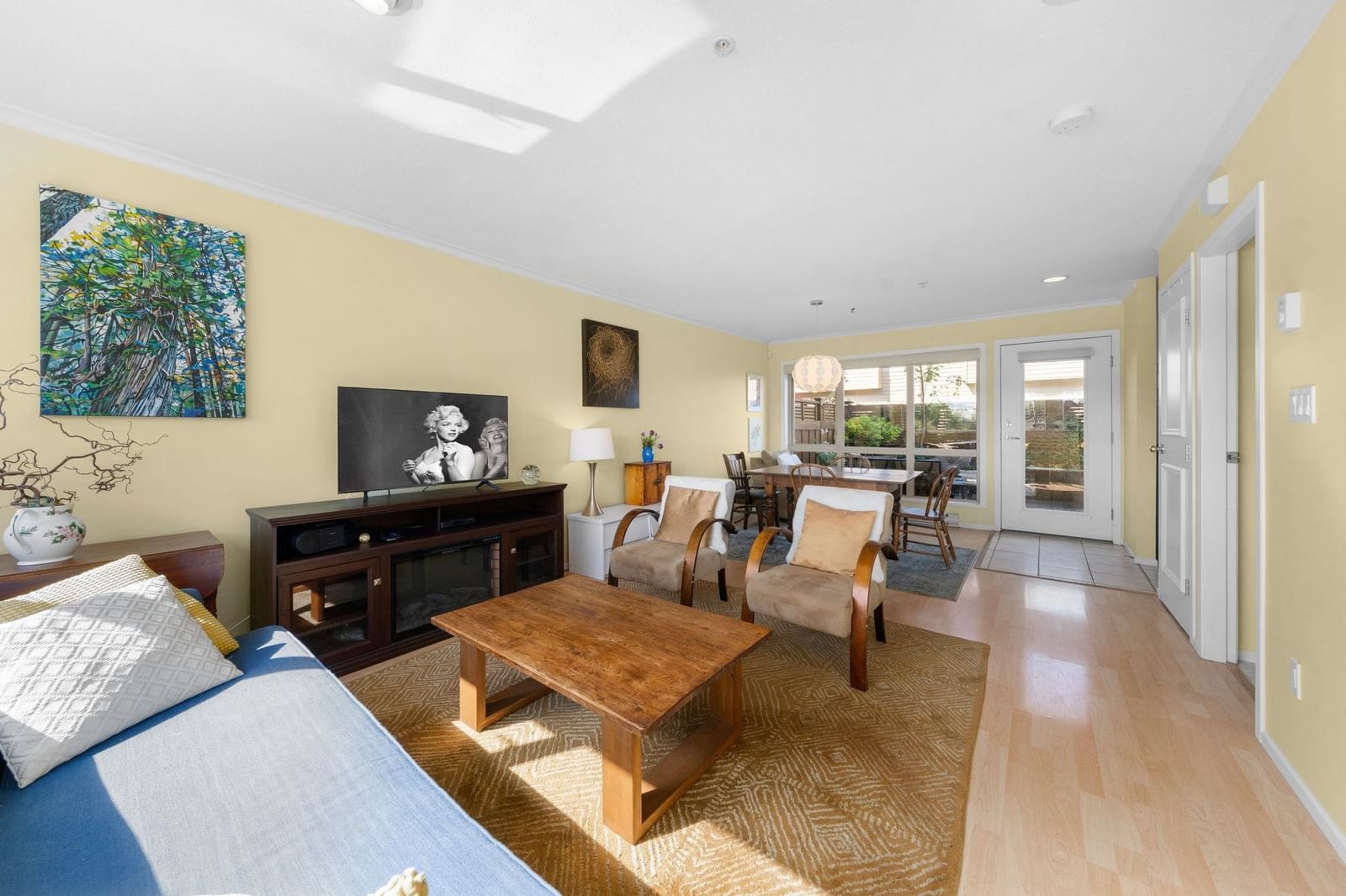 Listing Image 9