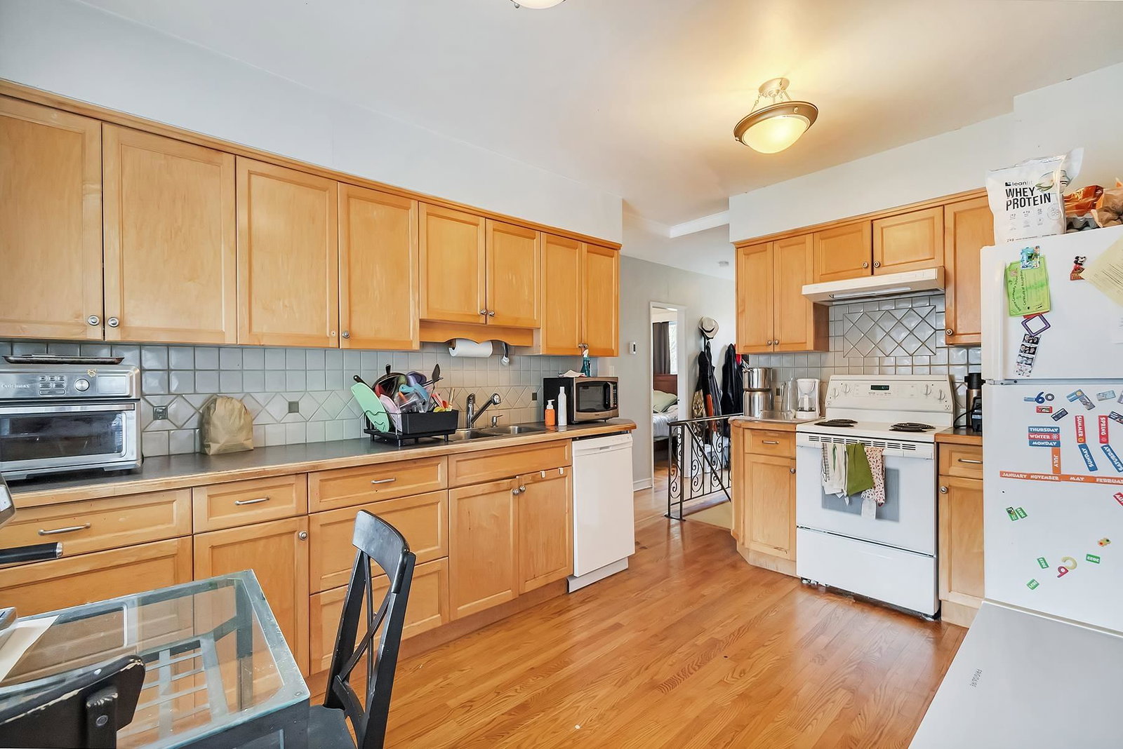 Listing Image 11