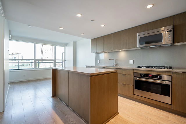 306 - 125 14th Street