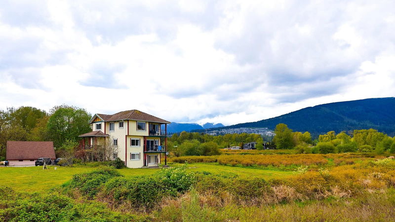 325 Laurier Avenue, Port Coquitlam, British Columbia
