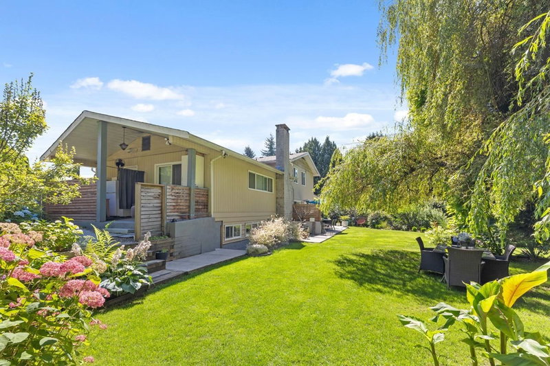 8240 Manson Drive, Burnaby, V5A 2C2 | Image 2