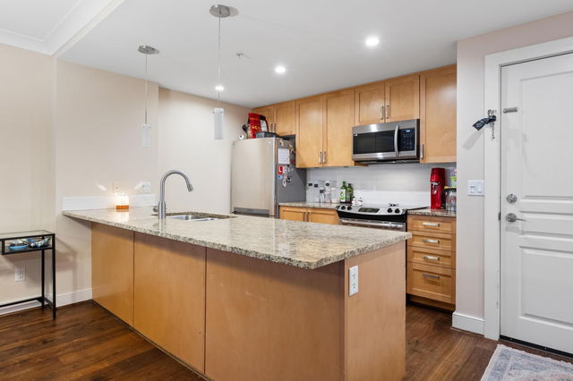 208 - 5599 14b Avenue
