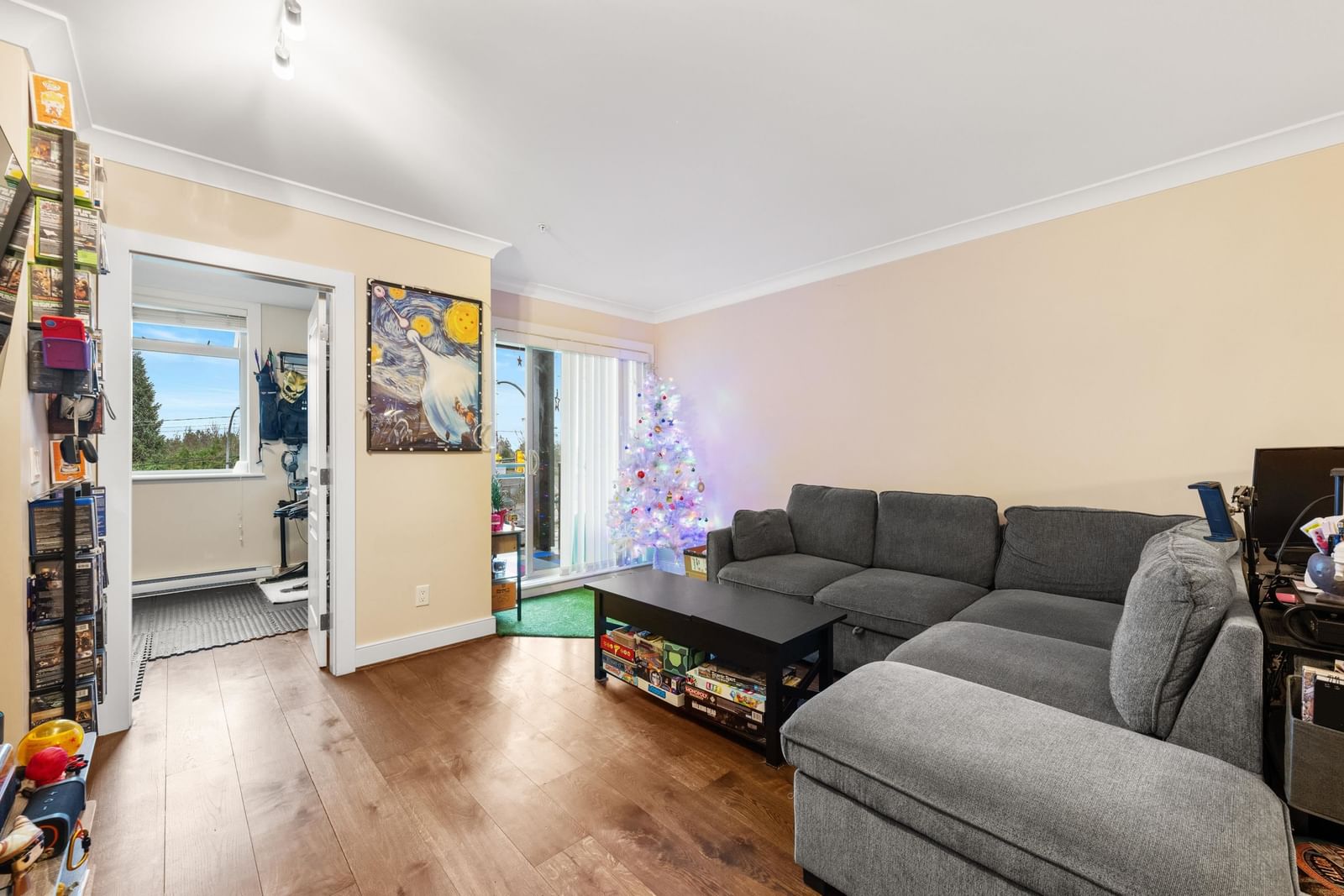 Listing Image 9
