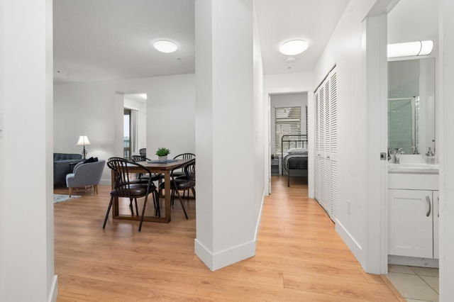 411 - 2338 Western Parkway