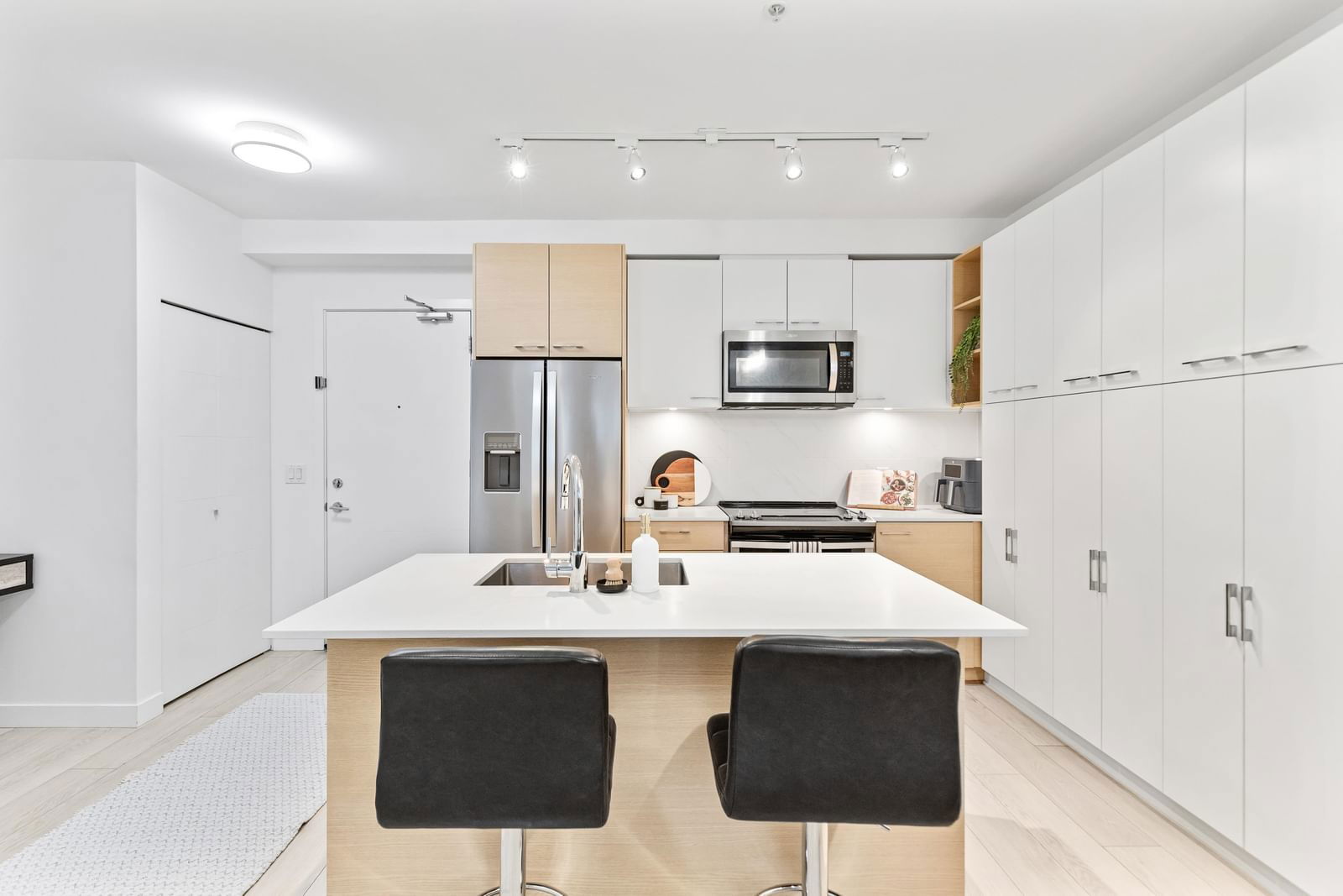 Image of home for listing MLS® R2996923