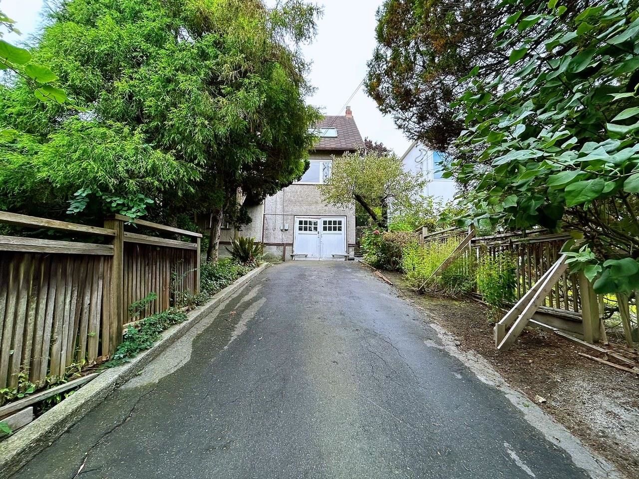 Listing Image 40