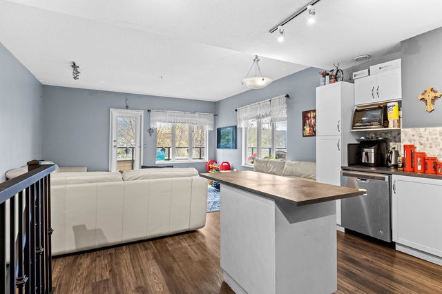 112 - 160 Shoreline Circle