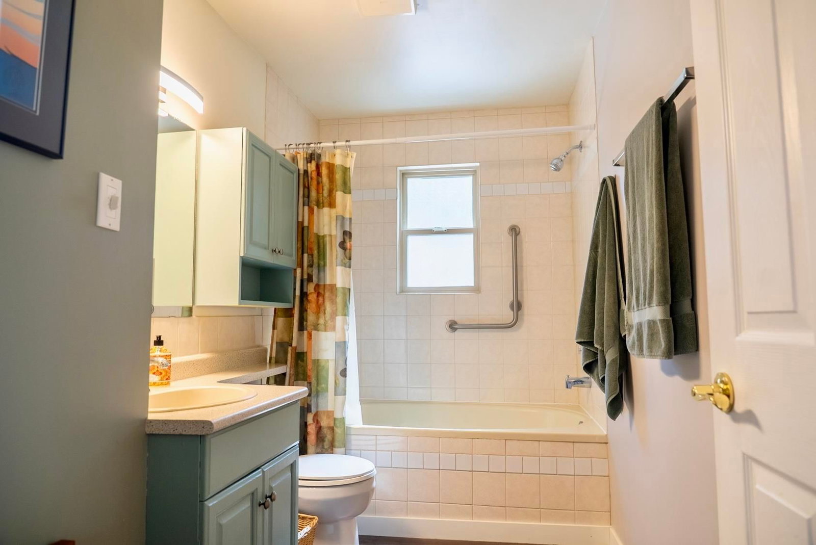 Listing Image 10