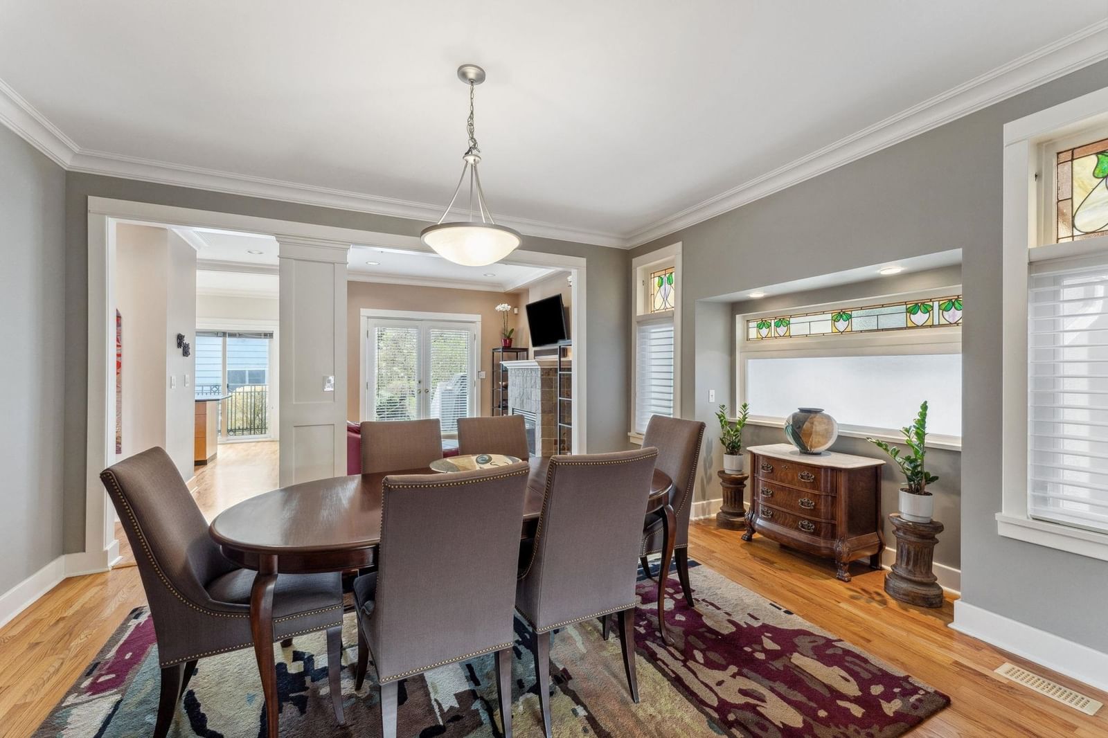 Listing Image 11